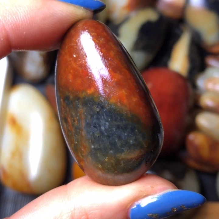 和田玉未镶嵌珠宝奇石