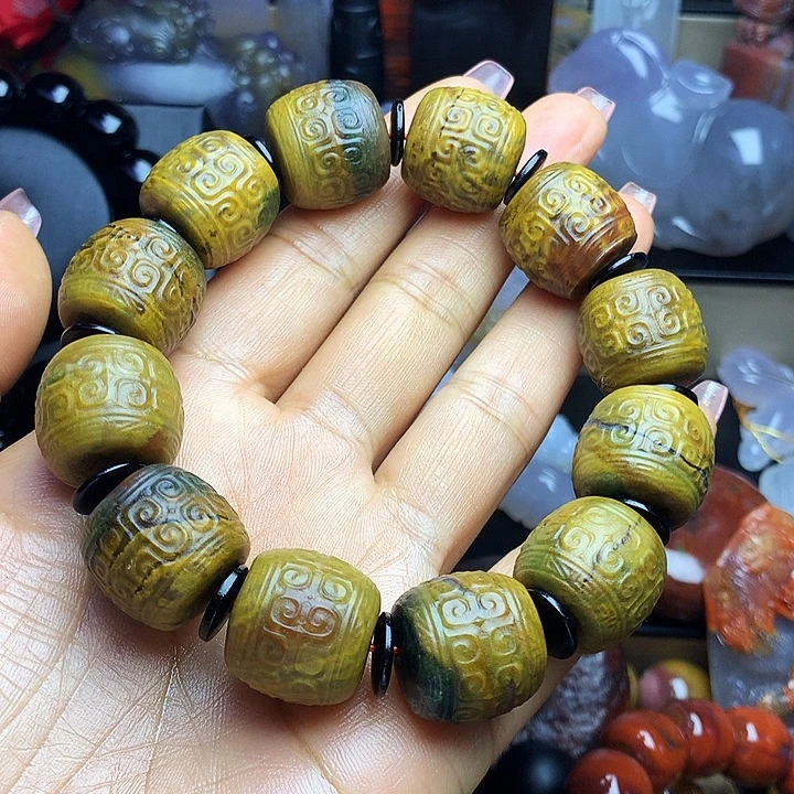 硅化玉未镶嵌手串雕刻手串