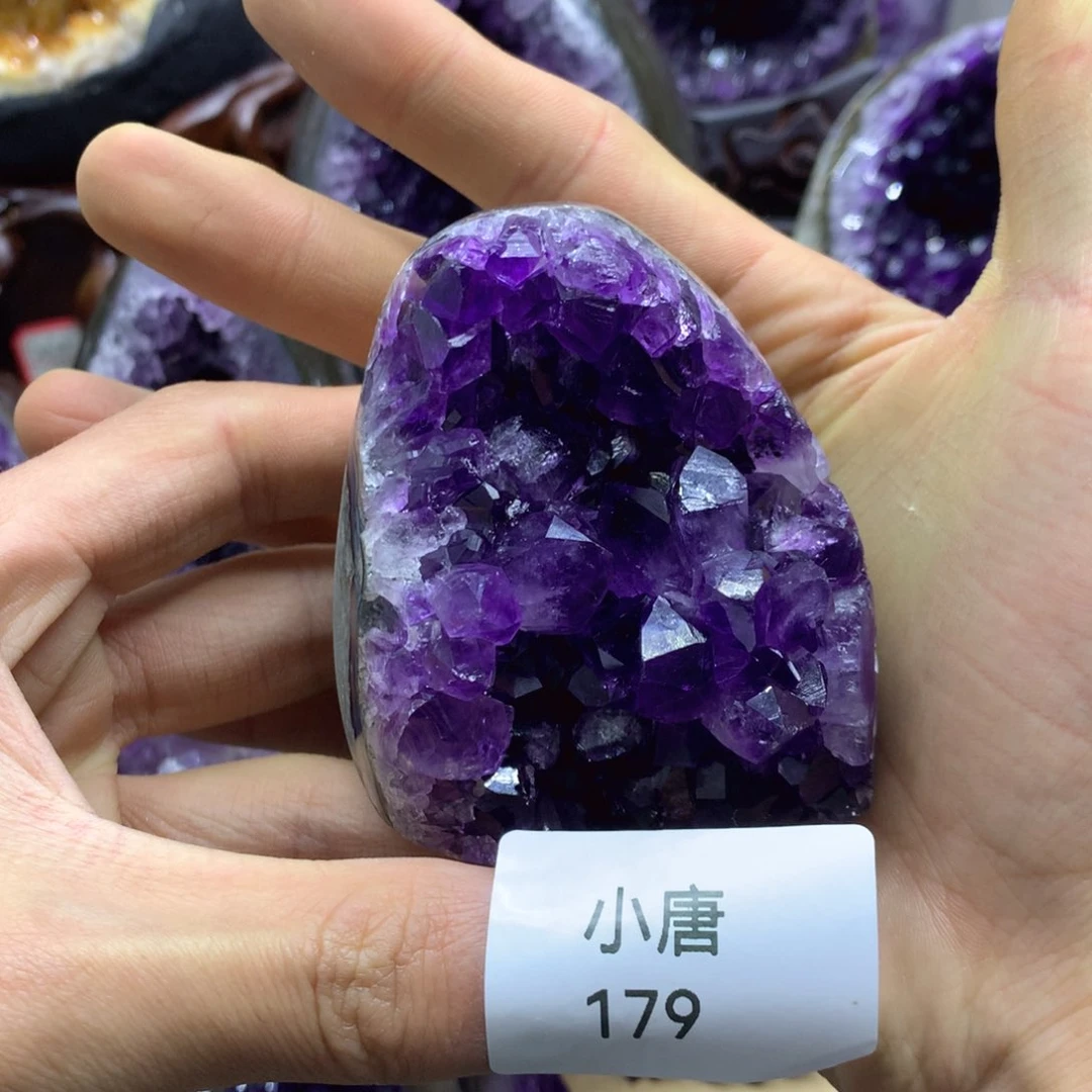 紫晶大型摆件（非配饰）未镶嵌