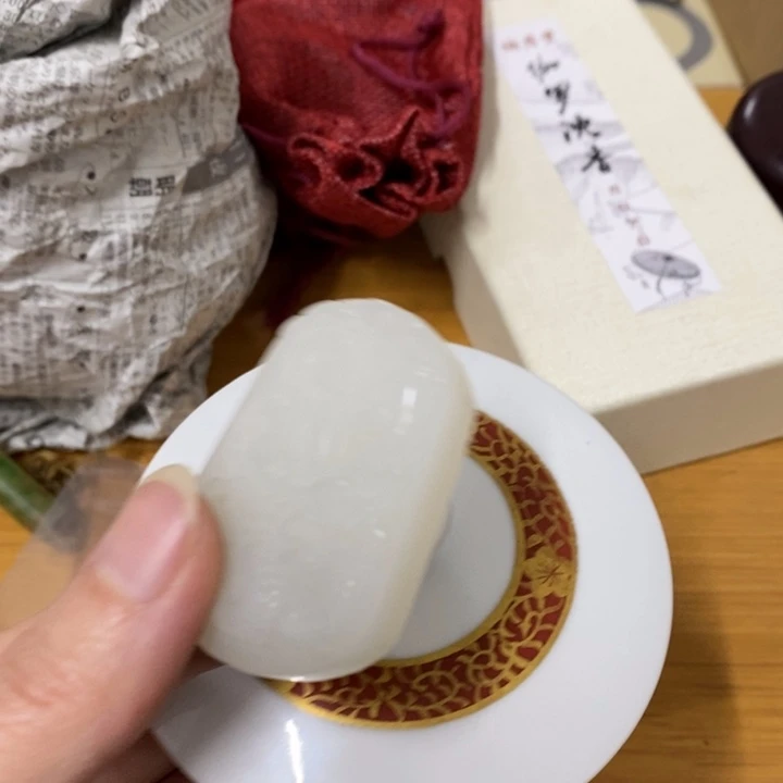 瓷片哈中古工艺品一件