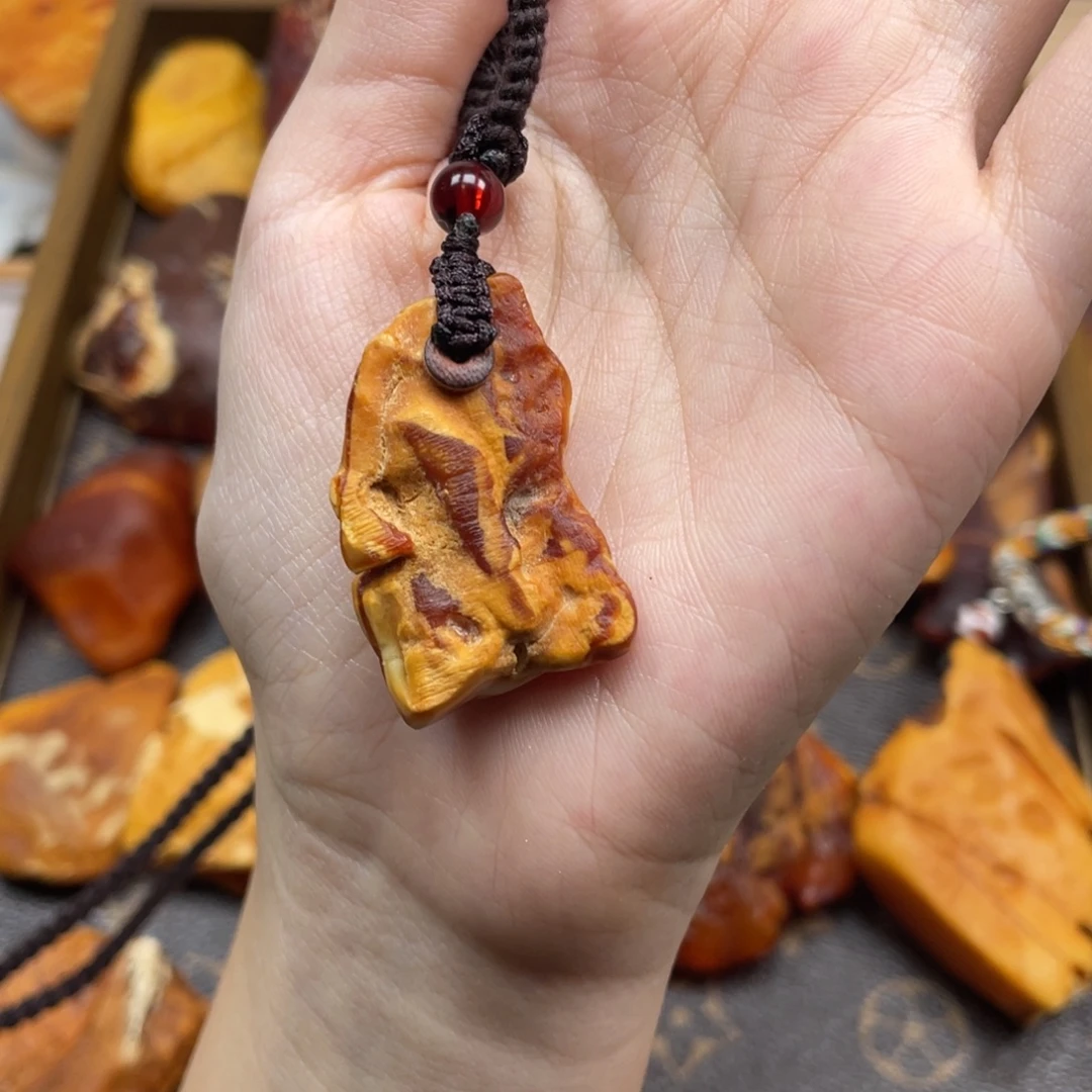 琥珀未镶嵌珠宝奇石