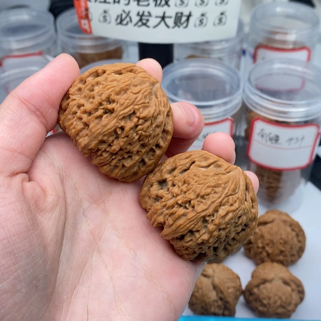 桃核把件Q*E核桃品种，南疆石，尺寸42mm，两只