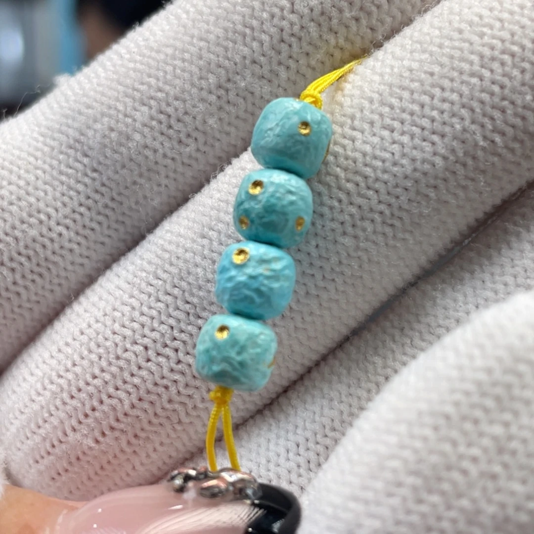 绿松石未镶嵌挂件