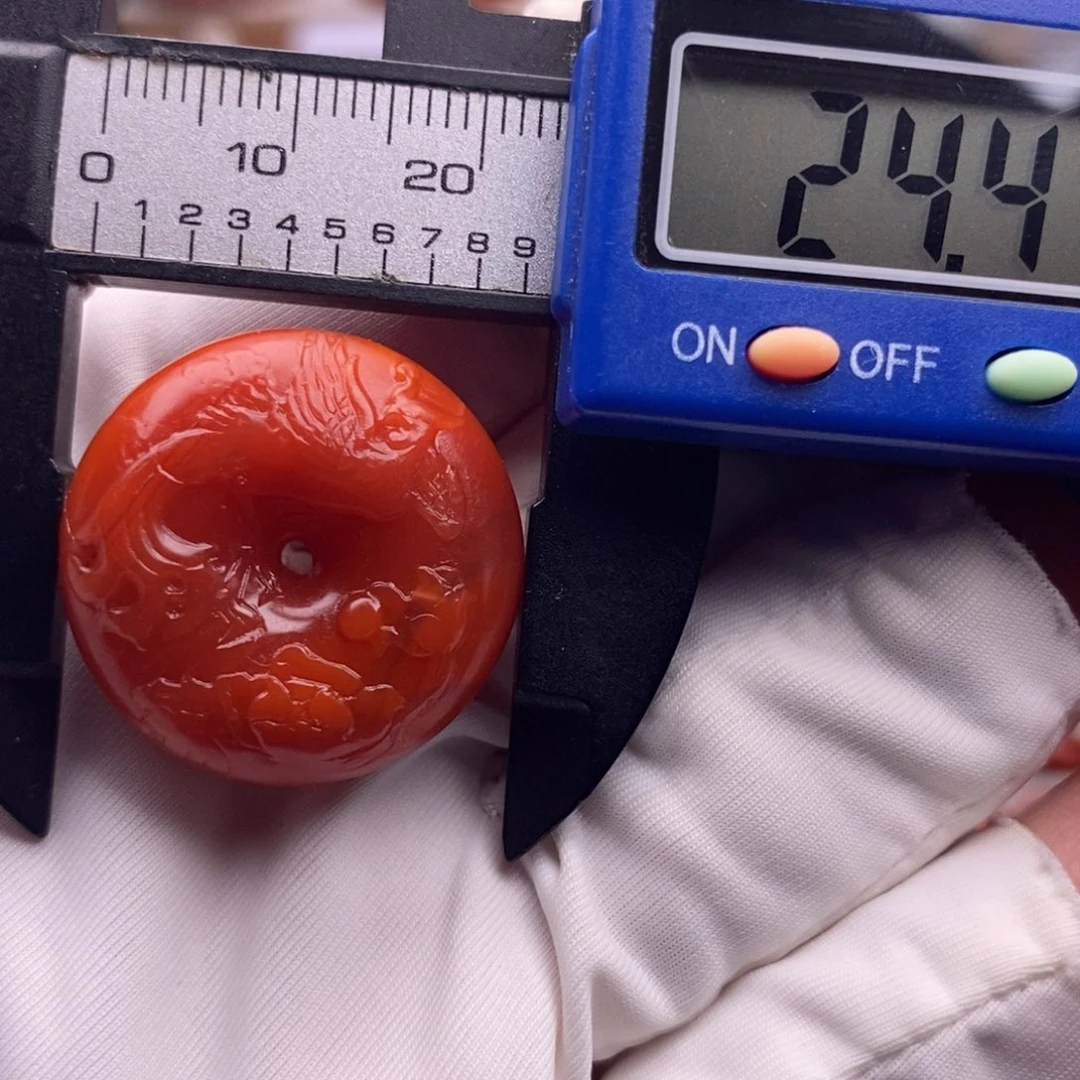 南红玛瑙配饰未镶嵌凤凰牡丹扣 有瑕疵优惠价