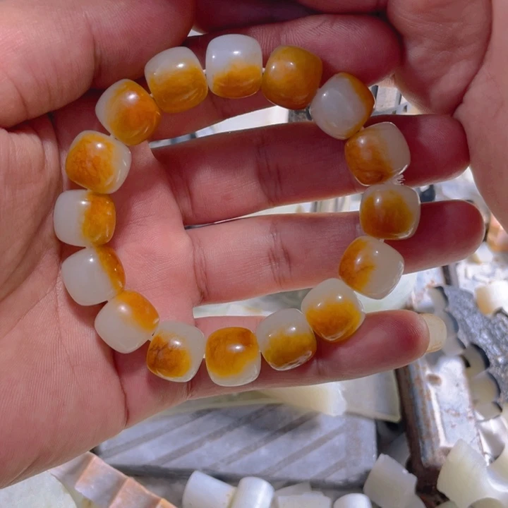 憨***焱手链未镶嵌和田玉卡14老型珠