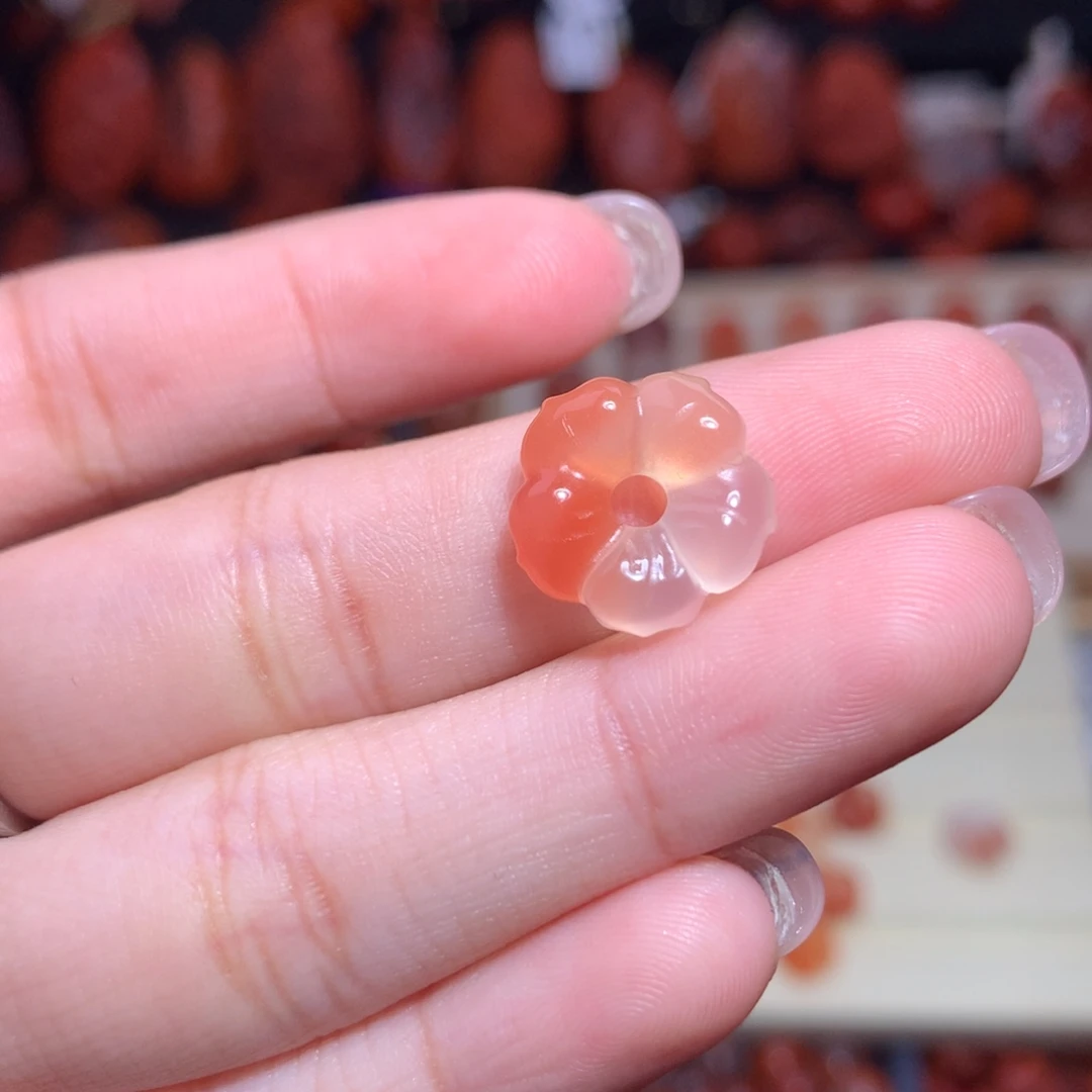 葡***糖南红玛瑙未镶嵌珠宝半成品有钱花