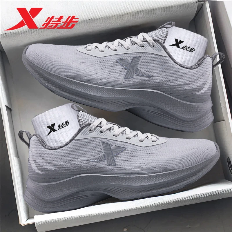 XTEP/特步男鞋运动鞋新款网面减震防滑学生体育男专业跑步休闲鞋
