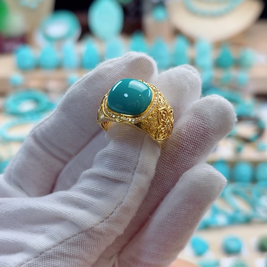 绿松石18K金镶嵌珠宝奇石