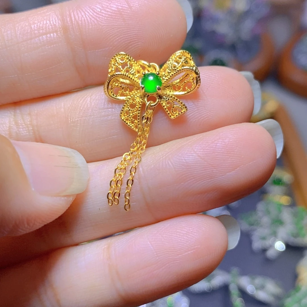 翡翠颈饰银S925镶嵌天然翡翠