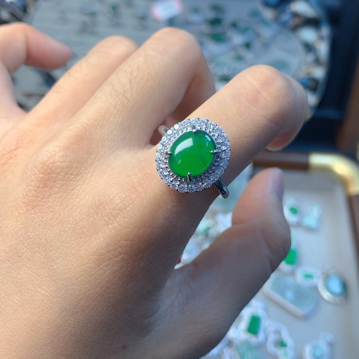 翡翠未镶嵌戒指戒指