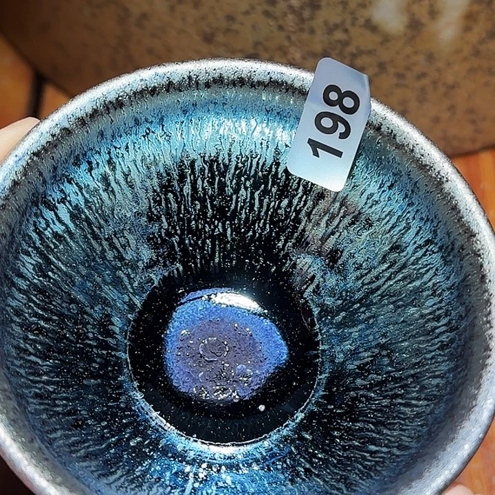 茶盏阳***0只想让她过一次好日子