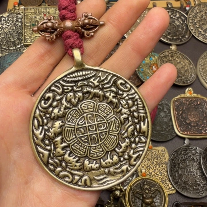 藏传文玩九宫如图