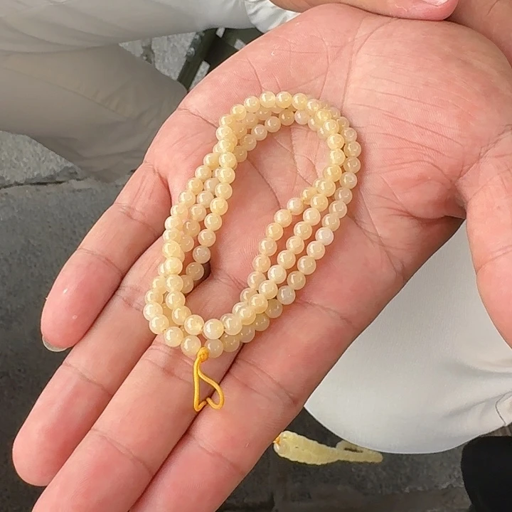 颈饰未镶嵌和田玉卡6 108蜜糖色