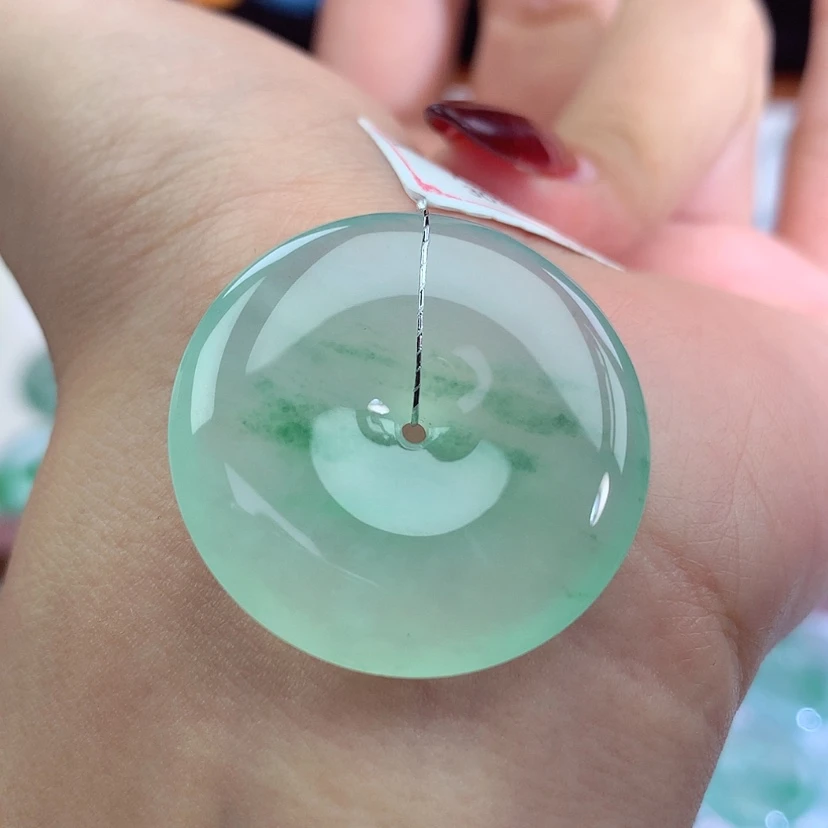 【闪购商品】翡翠吊坠(不含链)未镶嵌