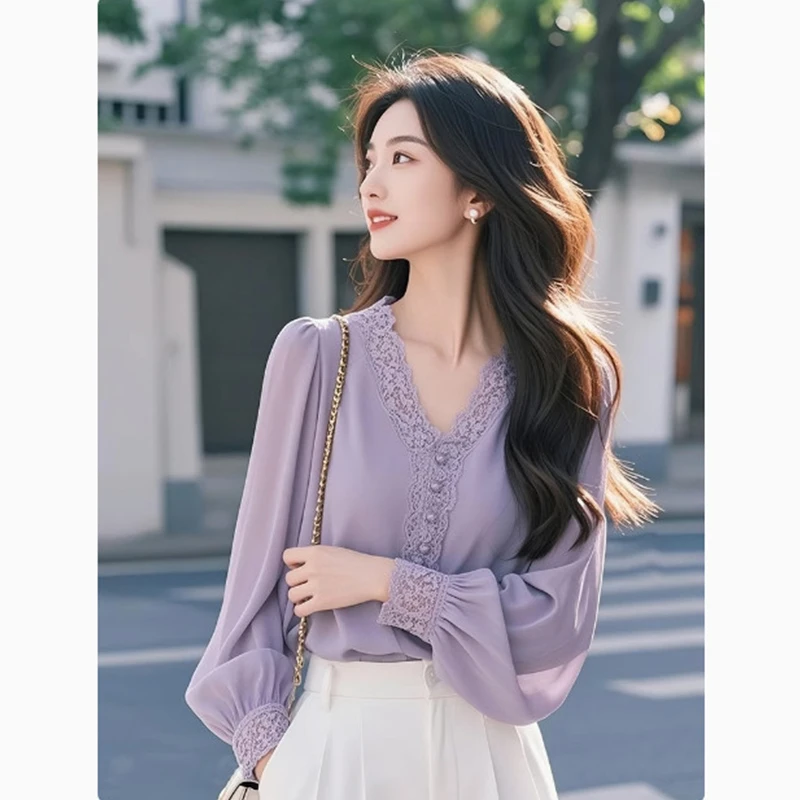 法式气质紫色V领蕾丝拼接长袖衬衫女2025春季新款设计感独特衬衣