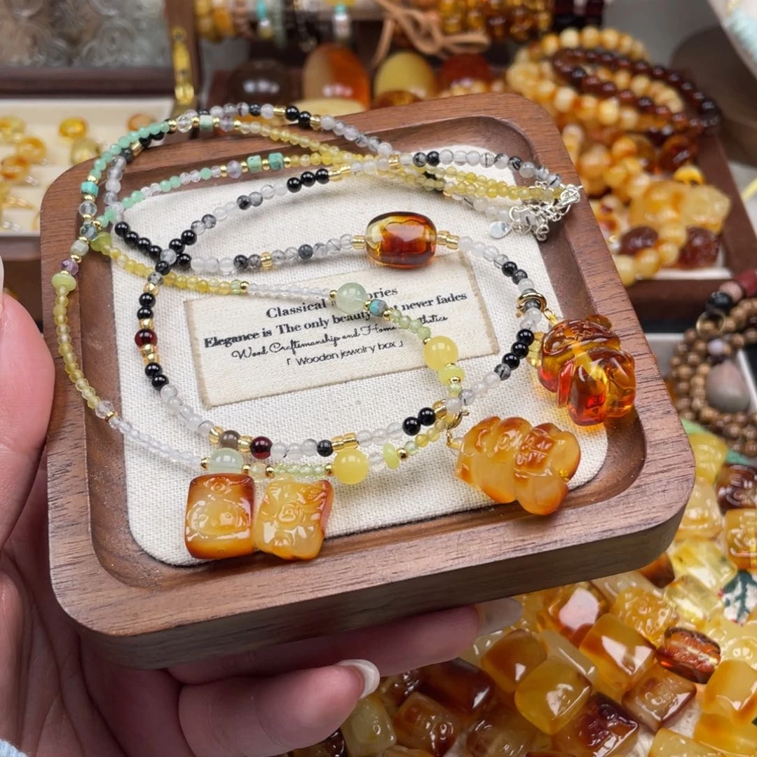 琥珀裸石未镶嵌磨****弧192