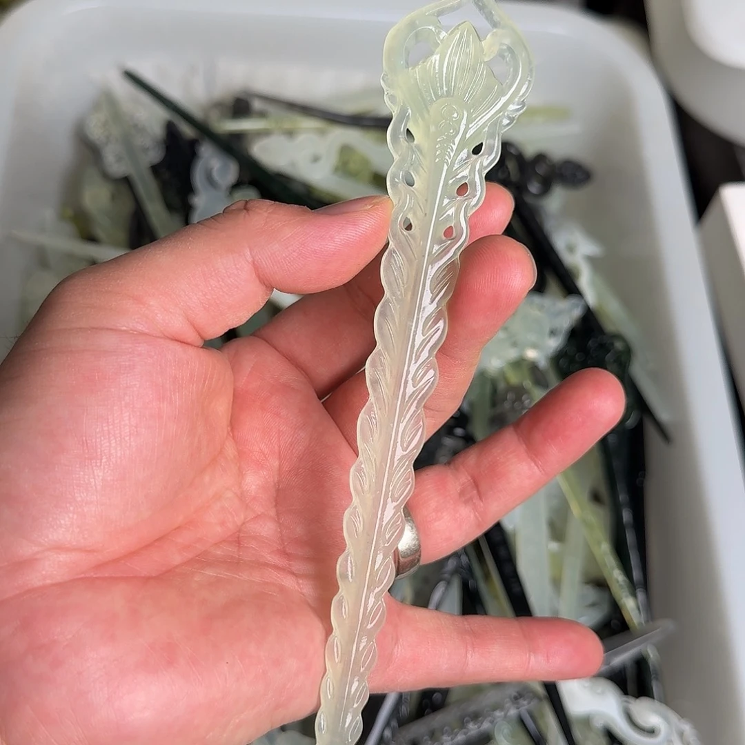 蛇纹石玉未镶嵌发饰