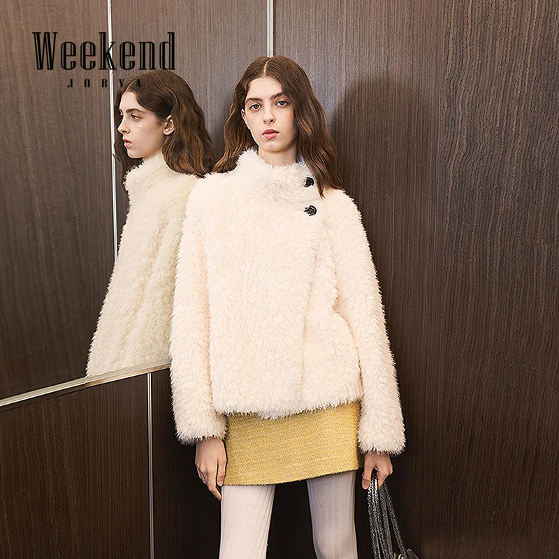 卓雅周末2025冬季新款绒毛感撞色斜扣高领立领仿皮草外套XRW6P01A