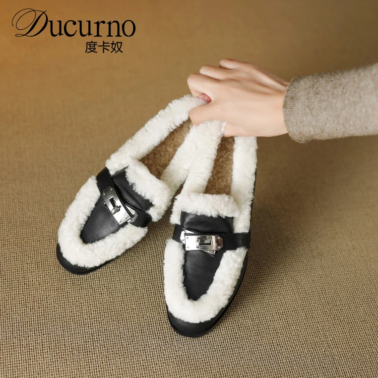 DUCURNO一脚蹬真皮加绒毛毛鞋女金属锁扣豆豆鞋百搭时尚乐福单鞋