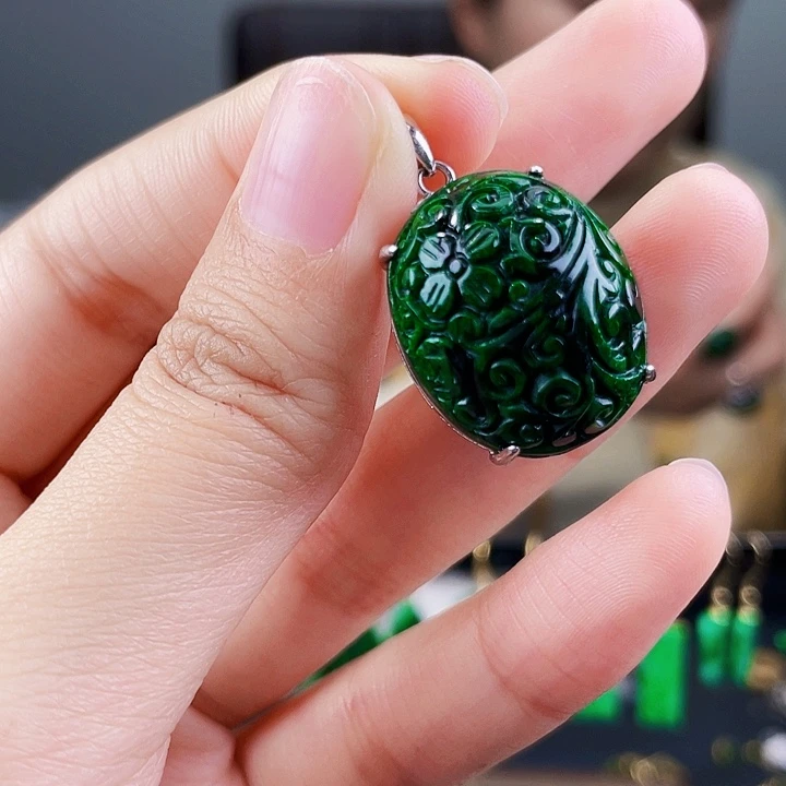 翡翠颈饰银S925镶嵌饰品