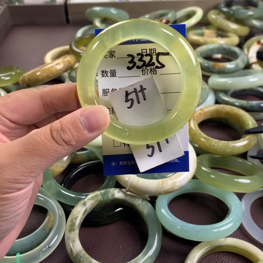 未镶嵌蛇纹石玉手镯3325