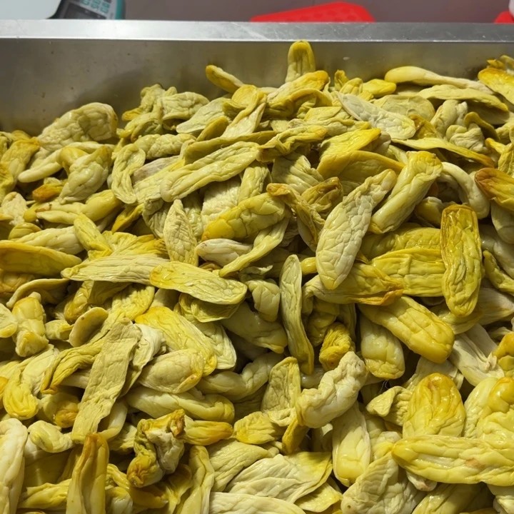 黄瓜皮中国大陆广西正宗新鲜淡盐瓜皮开胃下饭菜