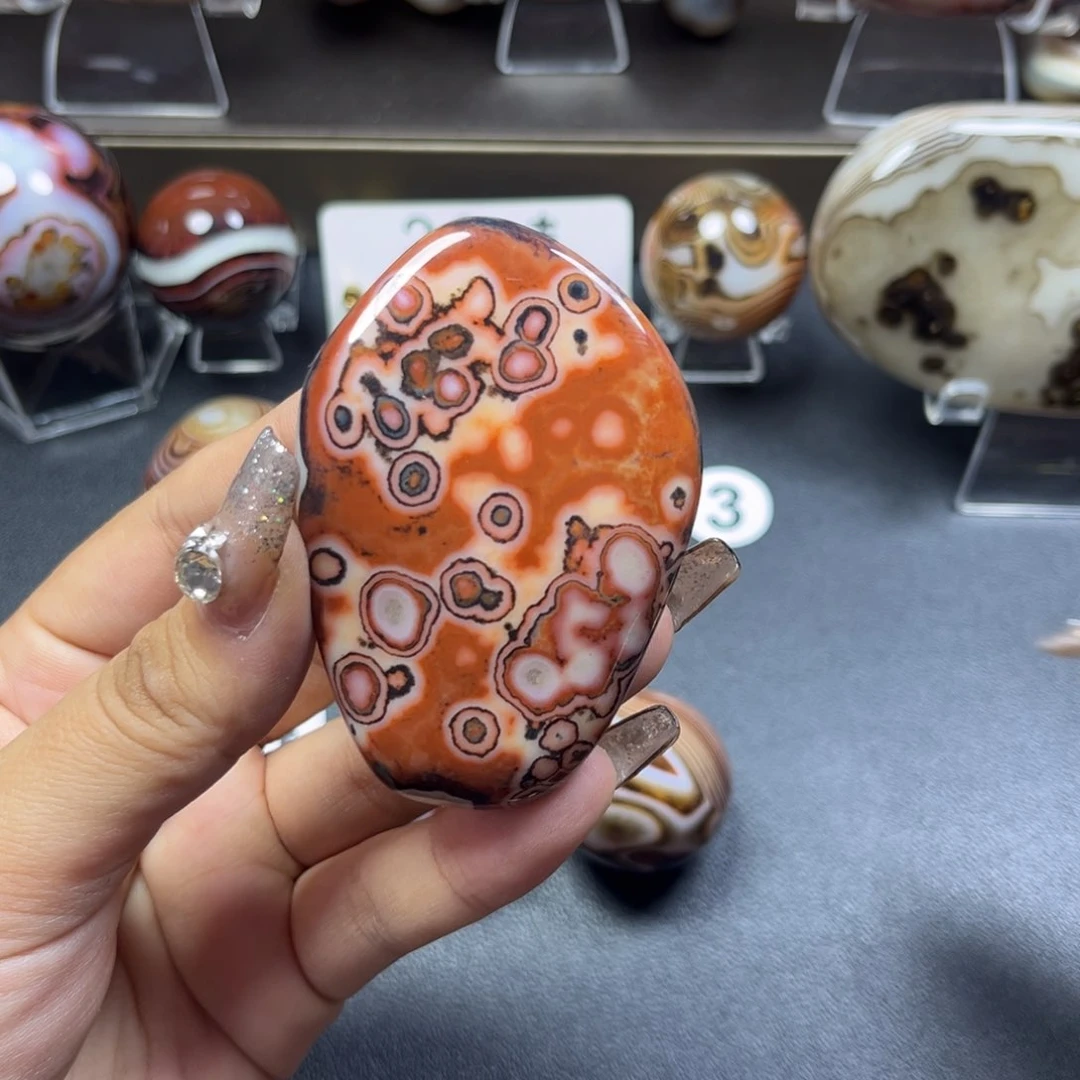 玛瑙/玉髓玛瑙未镶嵌又**出