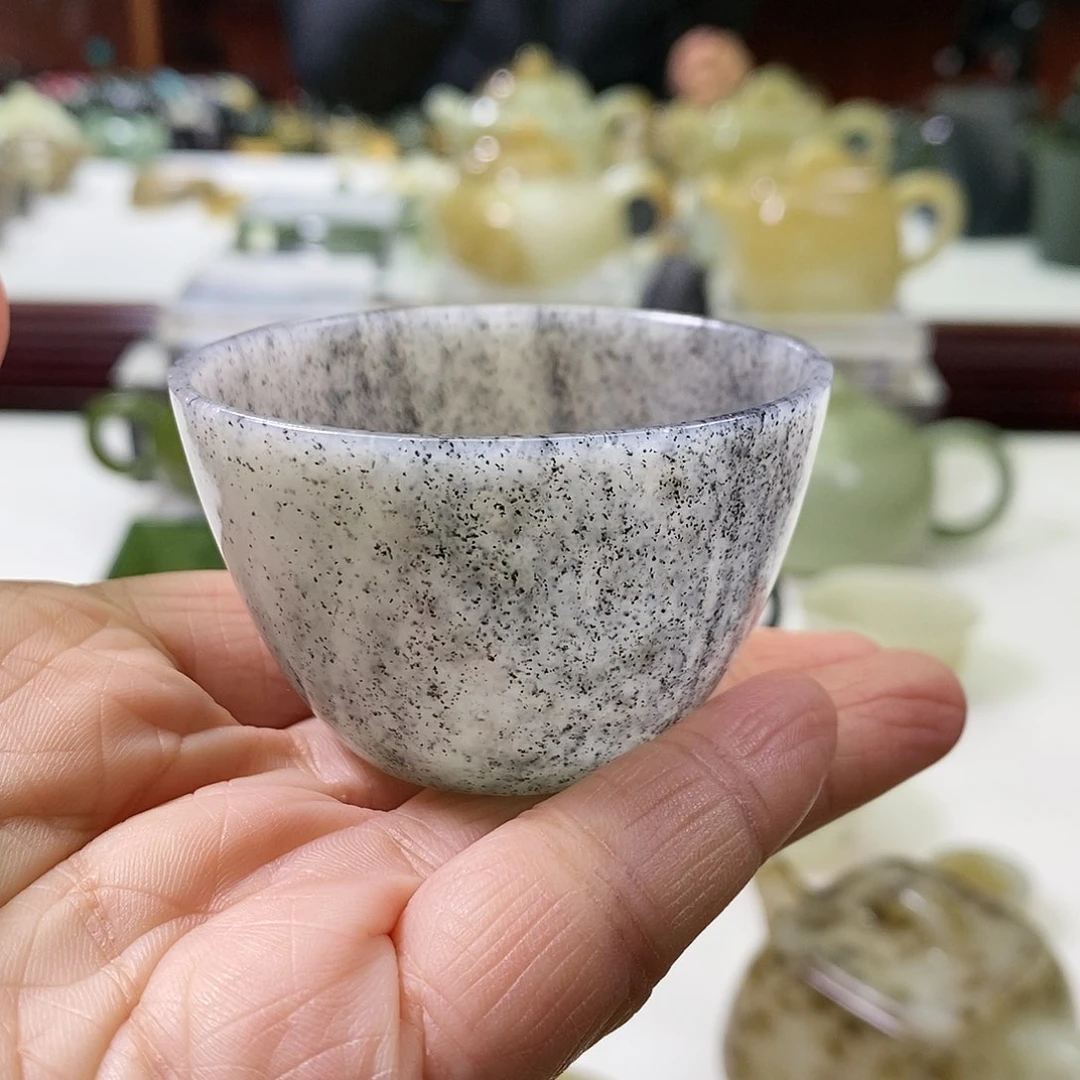 和田玉茶杯未镶嵌