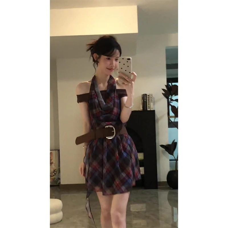 背心裙女老钱风穿搭夏季复古格纹荡领挂脖收腰不规则假两件连衣裙