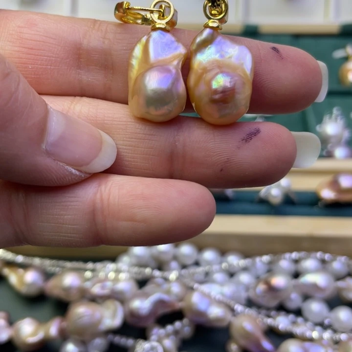 淡水珍珠耳饰合金