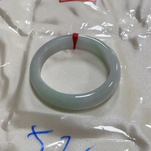 敏***宝翡翠未镶嵌手镯翡翠