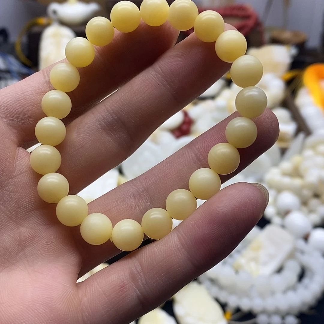 白卡8的黄料大美女拿好给个好评