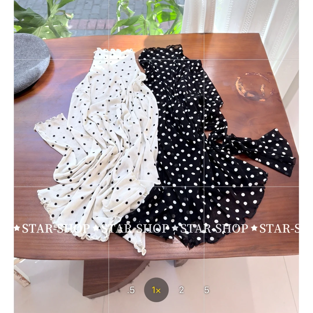 ｛波点打底｝木耳堆堆领 网纱打底衫