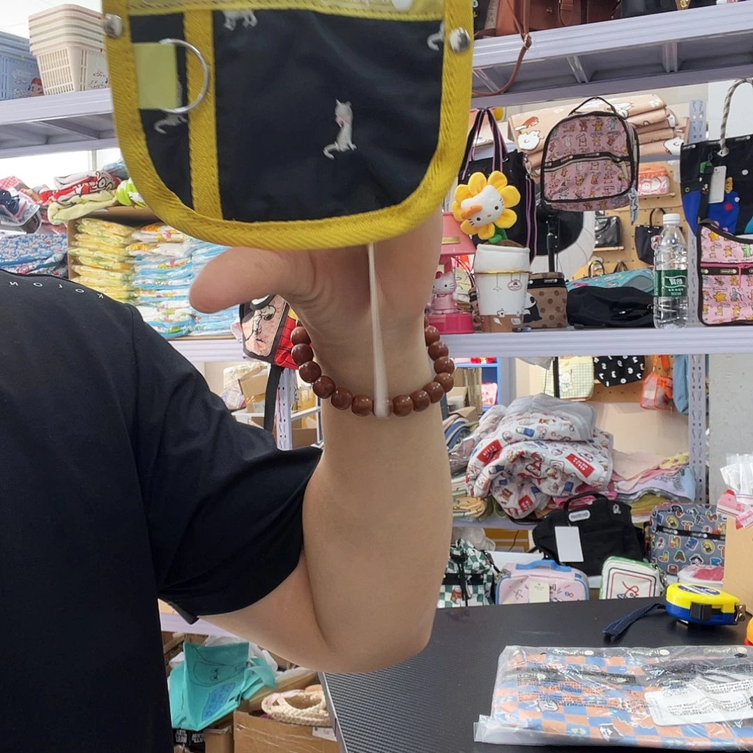 PU化妆包等产品和产品
