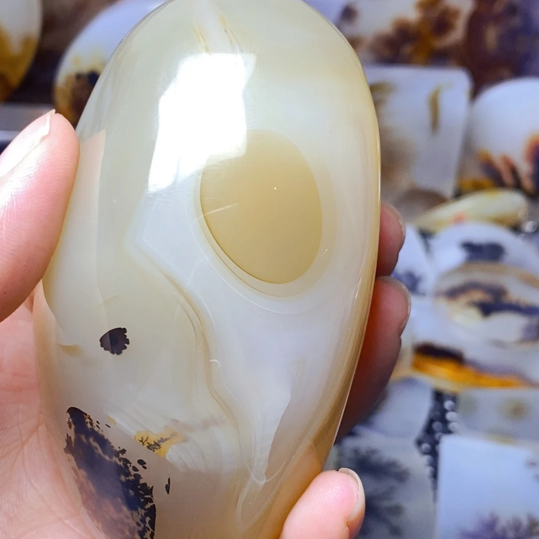 美***）玛瑙/玉髓未镶嵌珠宝半成品