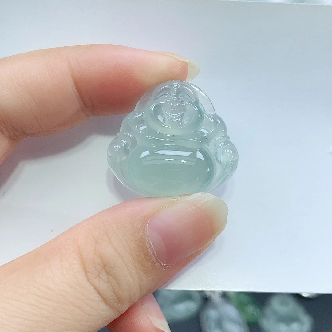 翡翠18K金镶嵌颈饰佛