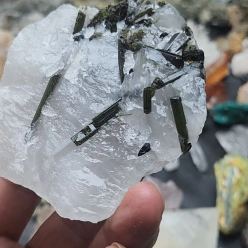 摆件未镶嵌水晶天然绿碧玺