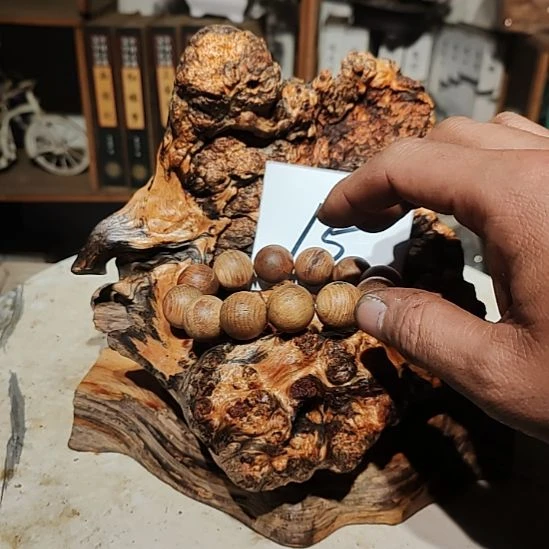 烟***江松木15北沉香琥珀木天然造型山水摆件