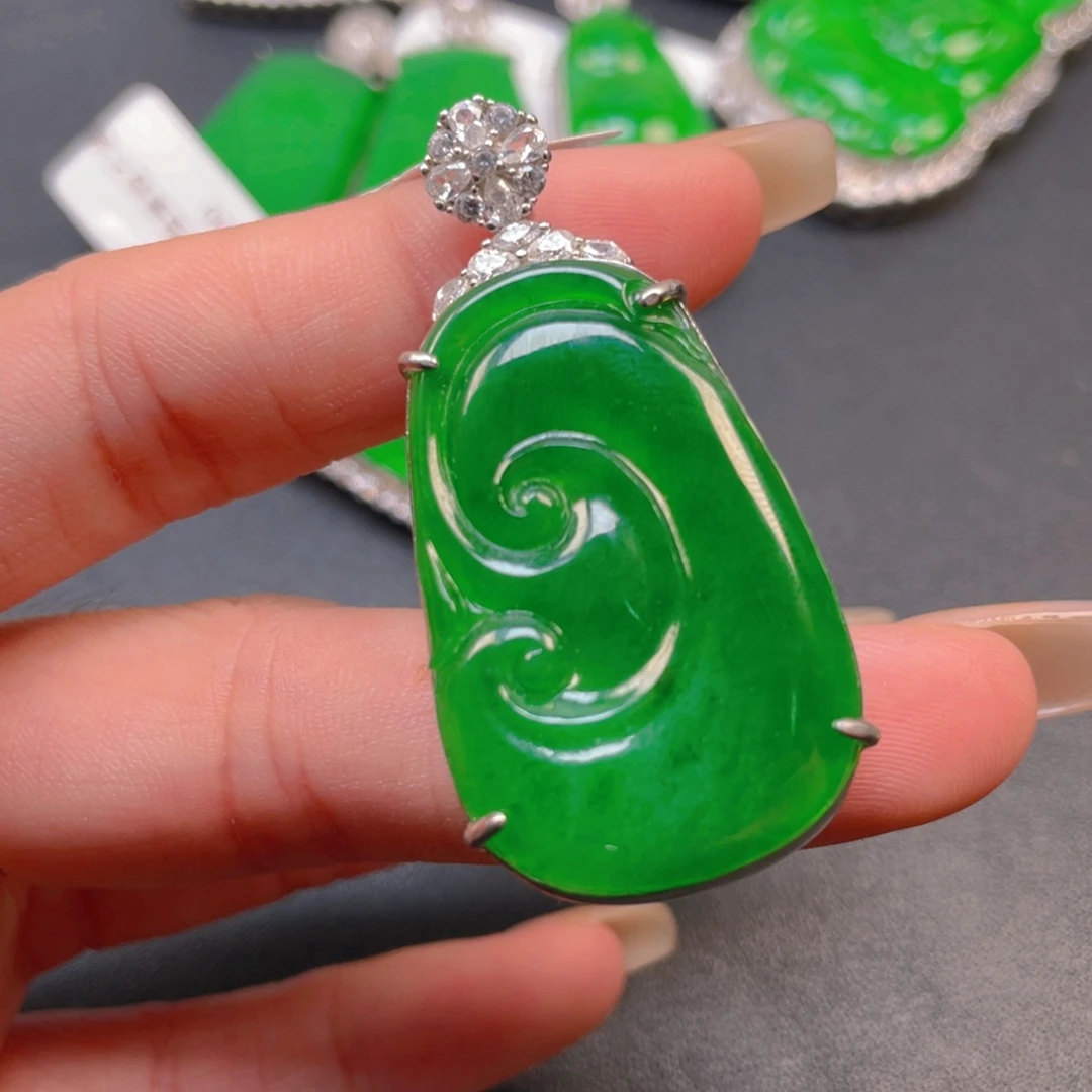 翡翠银S925镶嵌颈饰