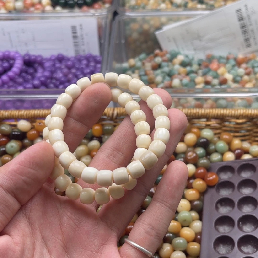 吊坠白玉菩提b9.75/锅底白玉25颗不售后