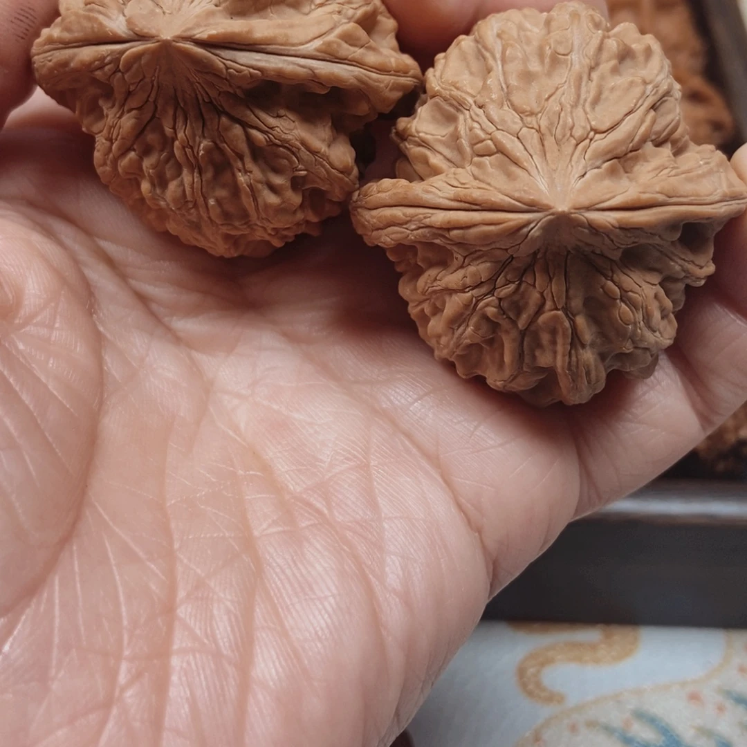 吊坠文玩核桃大沽石