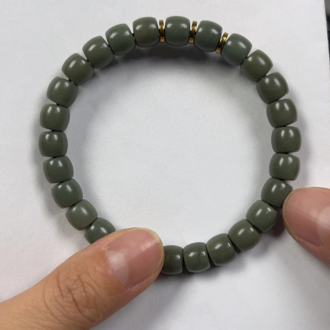 和田玉手链未镶嵌卡8直切