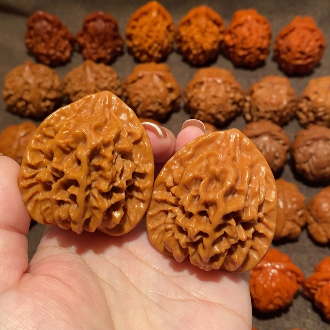 文玩核桃吊坠45帝王