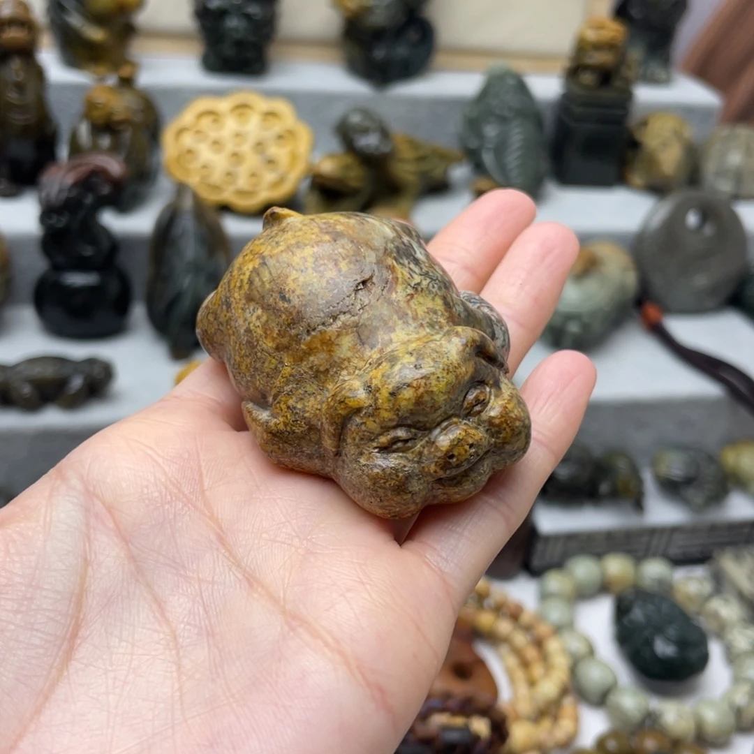 岫岩河磨玉（透闪石质玉）未镶嵌把件