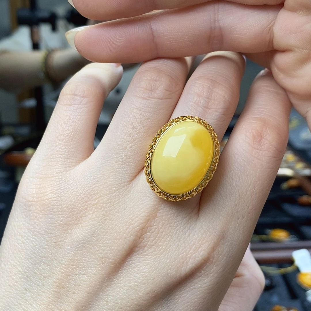 琥珀未镶嵌裸石成品