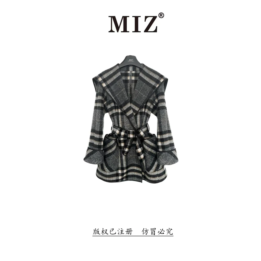 2025年秋冬新款百搭翻领轻奢时尚格子设计师毛呢外套2335115