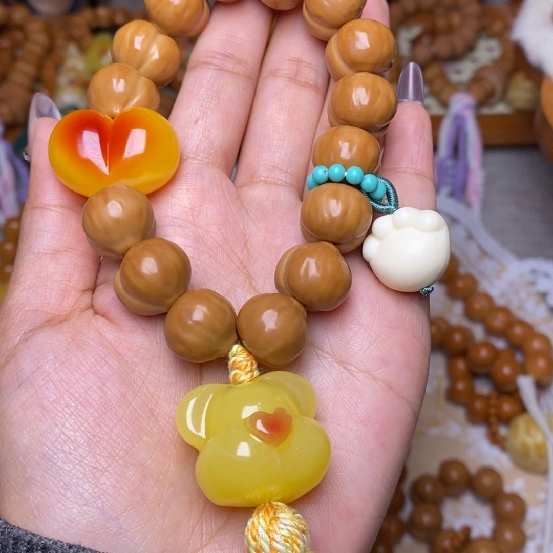 吊坠猴头核桃全品屁桃➕熊头爱心猫爪卡环流苏手持【新号补贴款】