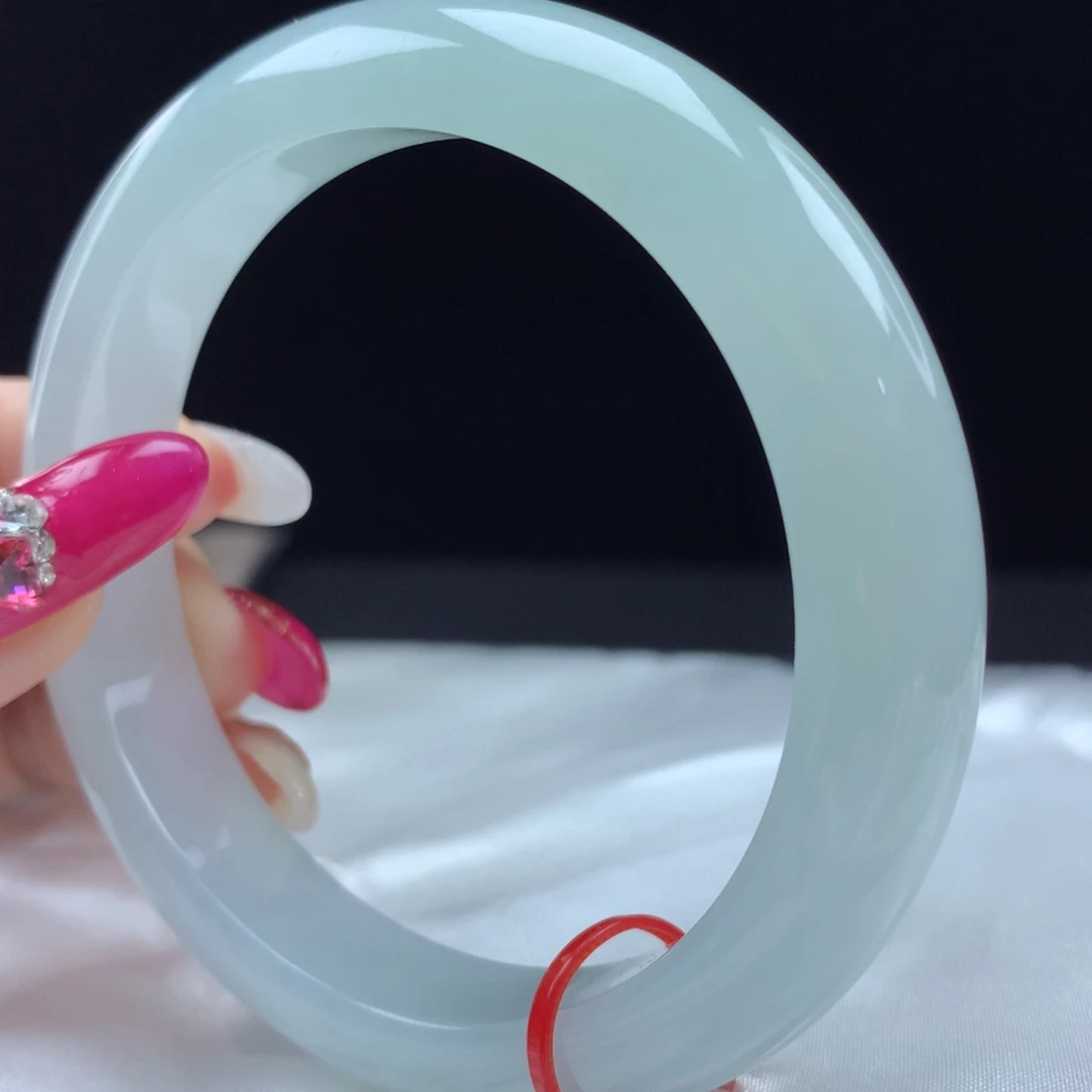 未镶嵌手镯翡翠12050，