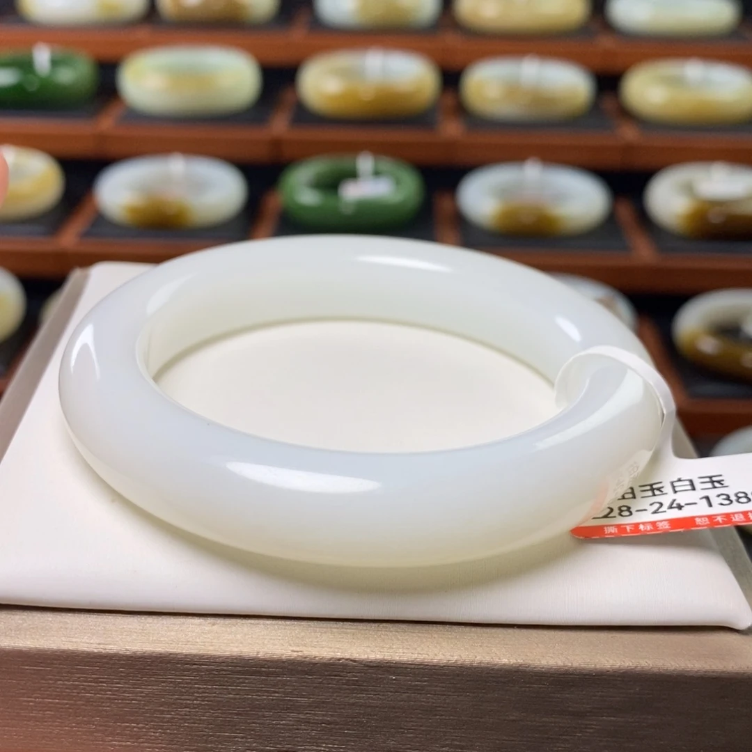 和田玉（白玉）手镯未镶嵌