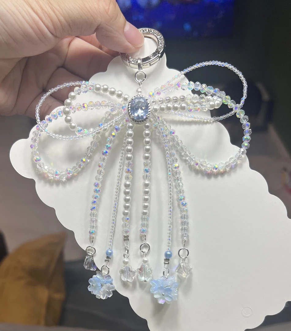适合作为少女小众仙女礼物轻奢风手机链包挂车挂